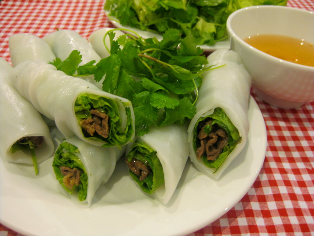 pho-cuon-vietnamese-rolling-pho-recipe