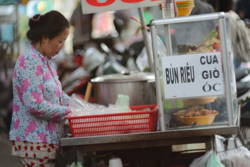 Food on wheel - Saigon Street Food, by Saigon Food Tour 2016