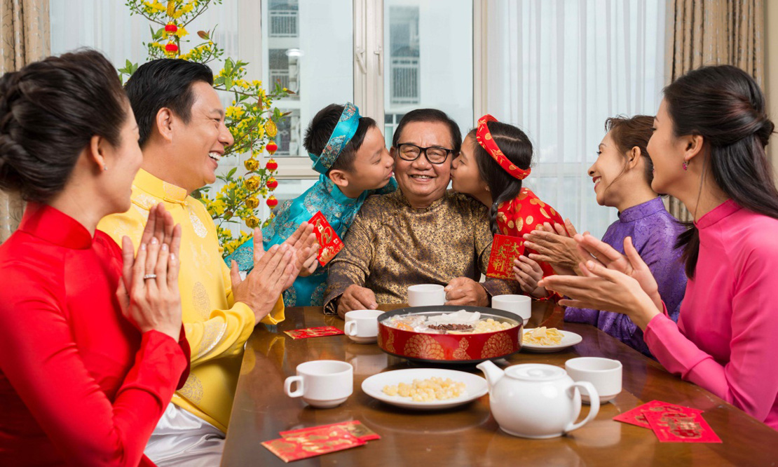 Lucky Money (Li Xi) - Red Envelope in Vietnamese New Year